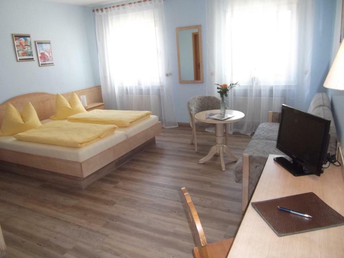 Hotel-Gasthof Krone-Lax Scheinfeld المظهر الخارجي الصورة