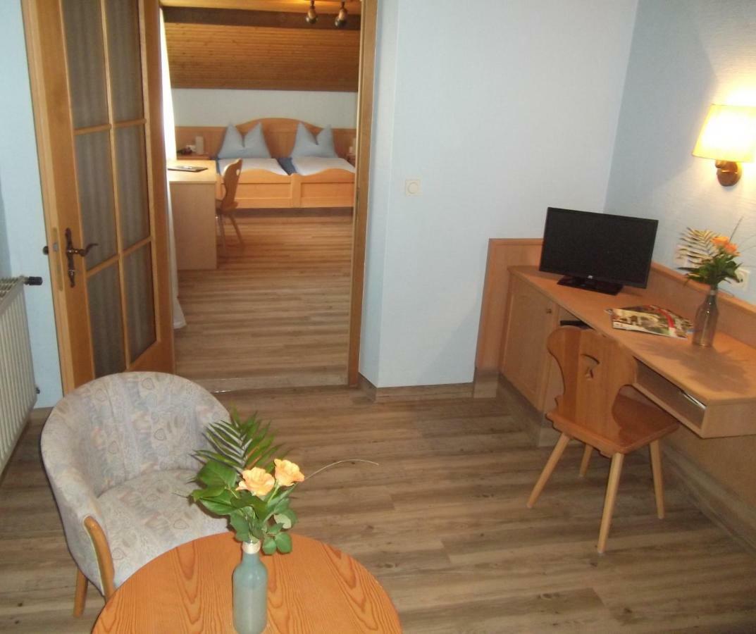 Hotel-Gasthof Krone-Lax Scheinfeld المظهر الخارجي الصورة